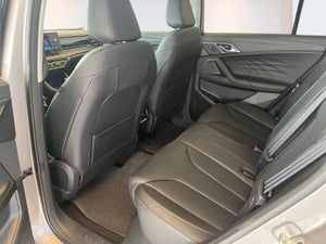 MG EHS PHEV Luxury