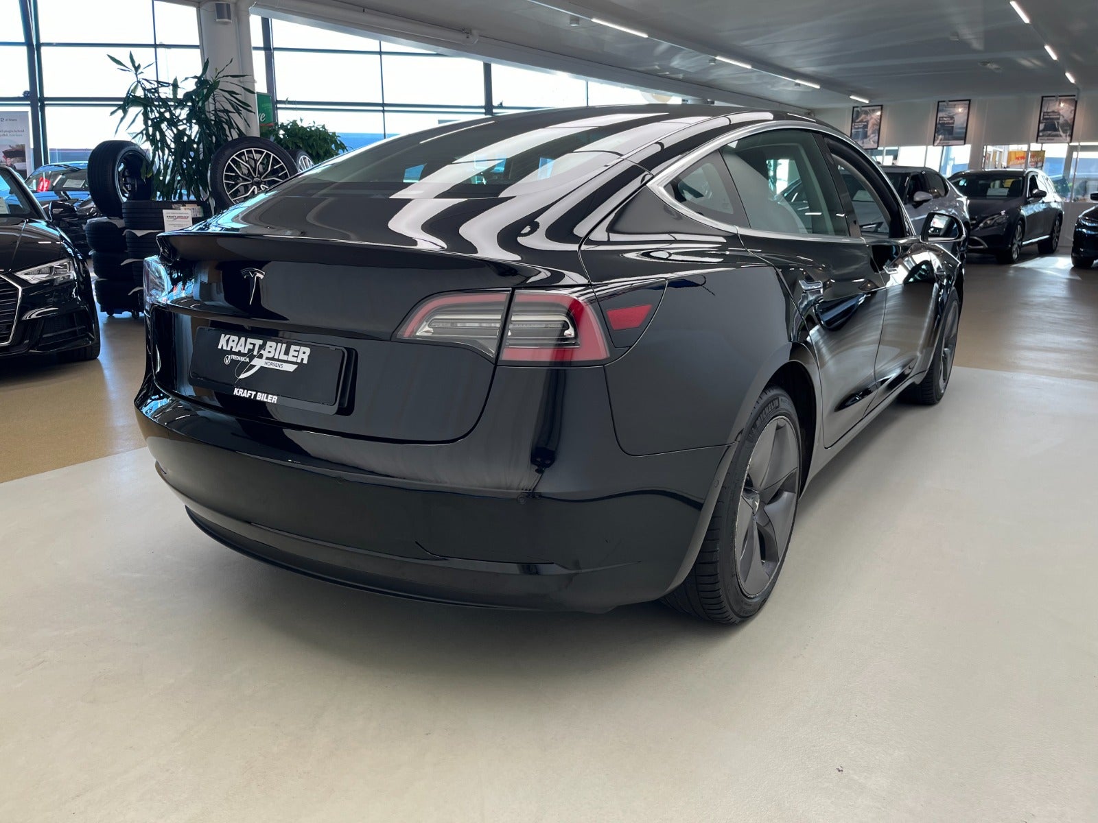 Billede af Tesla Model 3  Standard Range+ RWD