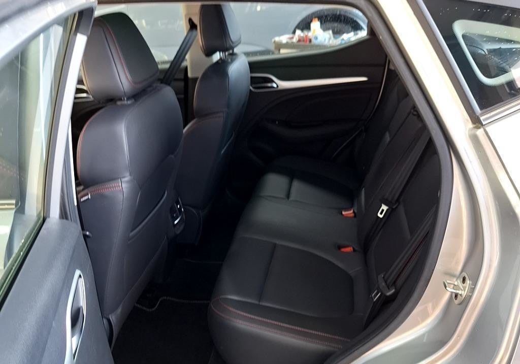 MG ZS Luxury