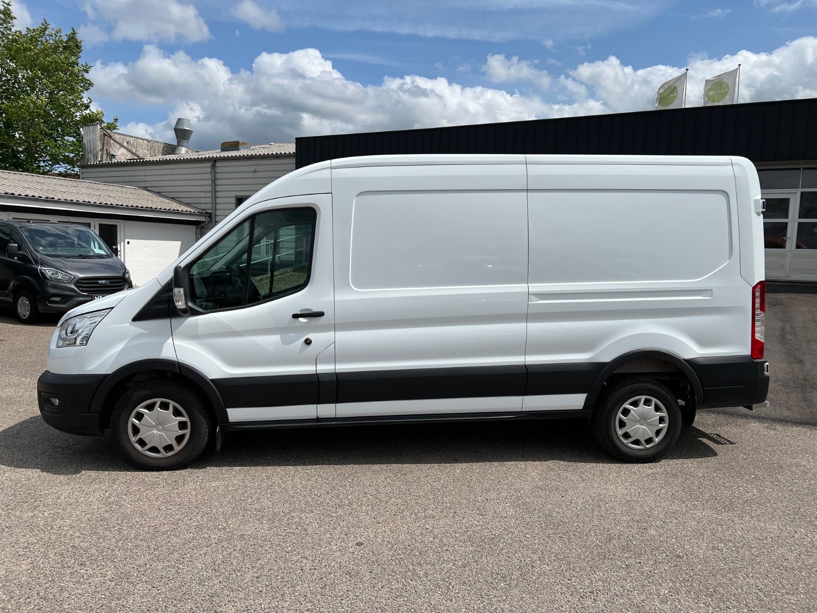 Billede af Ford Transit 350 L3 Van 2,0 TDCi 170 Trend aut. H2 RWD