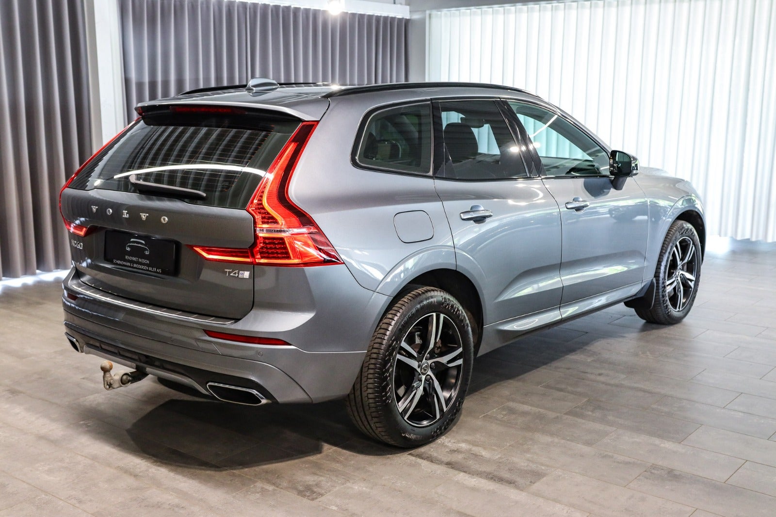 Billede af Volvo XC60 2,0 T4 190 R-Design aut.