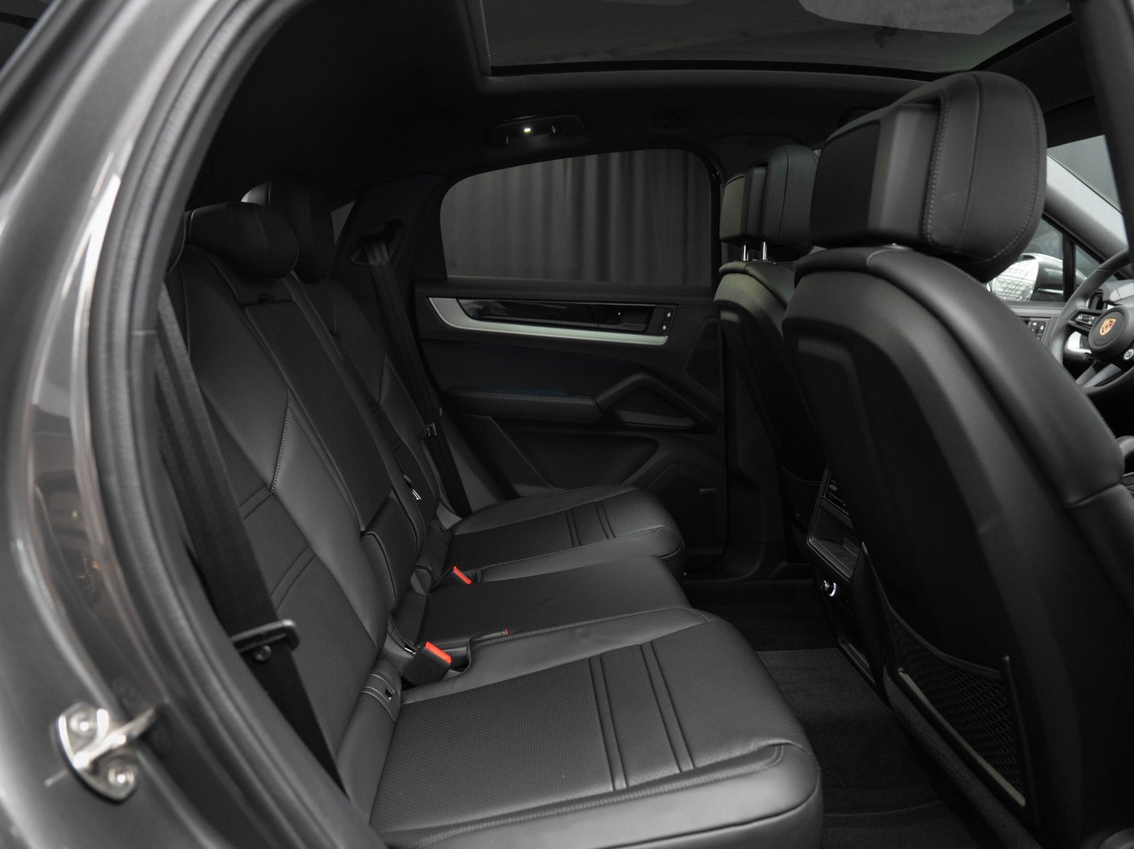 Gallery image 18 of 18