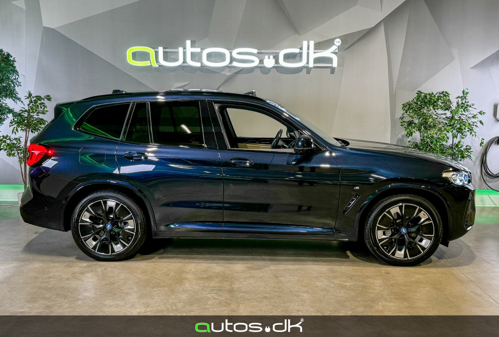 BMW iX3 2023