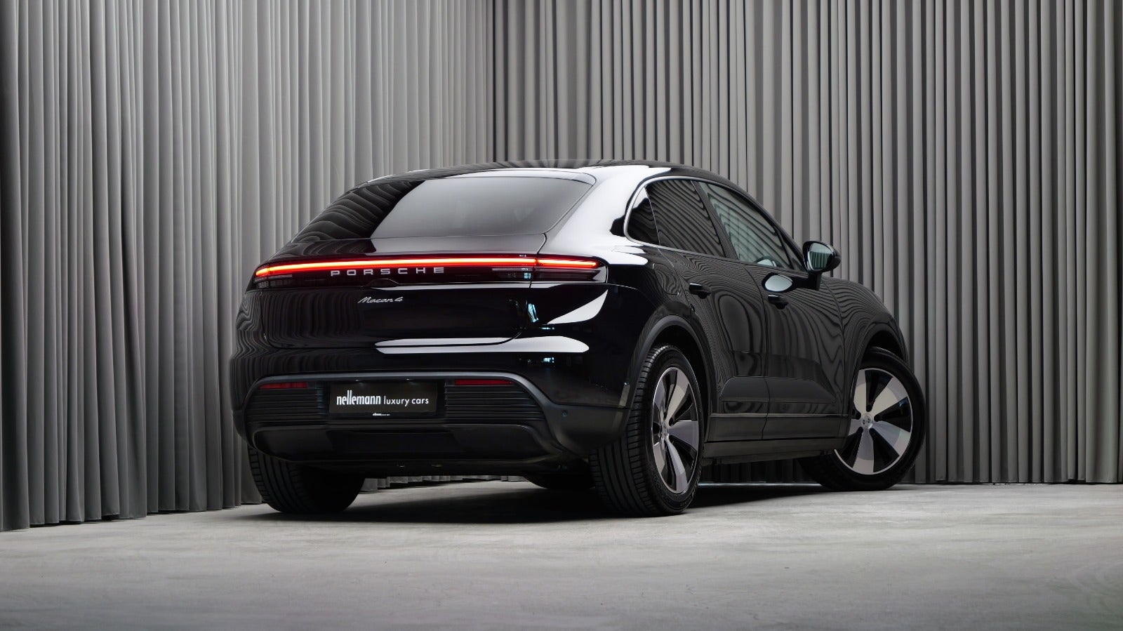 Porsche Macan 4