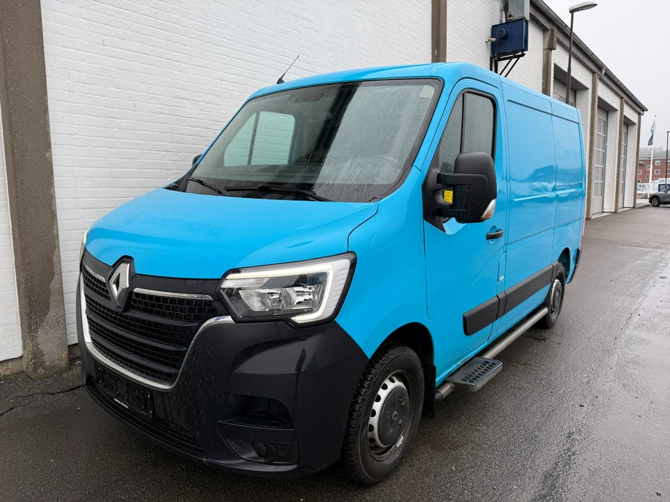 Renault Master IV T33