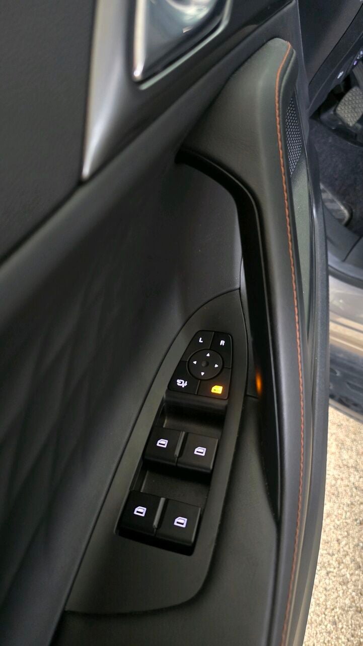 MG HS PHEV Luxury