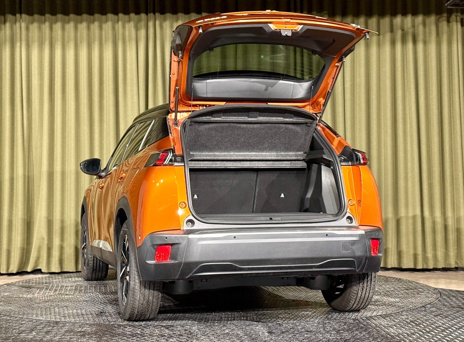 Billede af Peugeot e-2008 50 GT