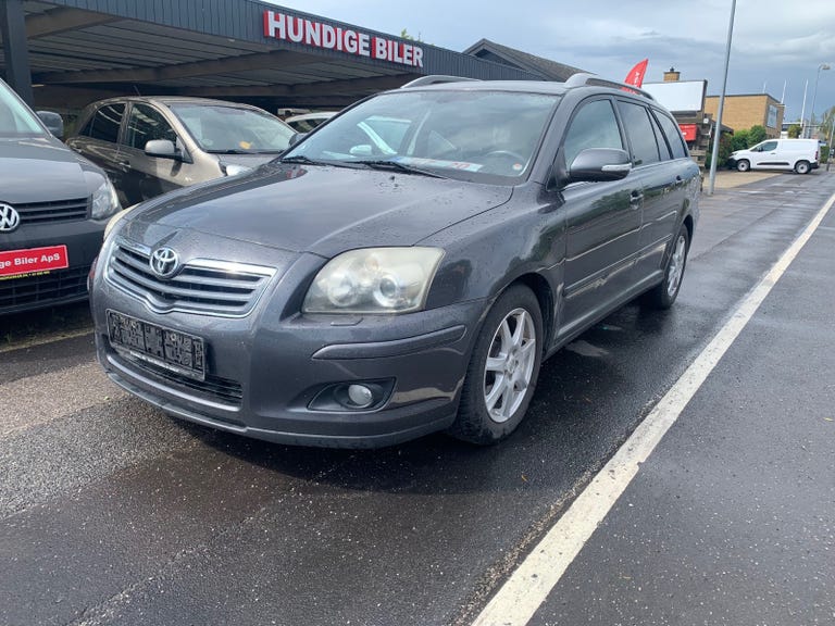 Toyota Avensis D-4D Executive stc.