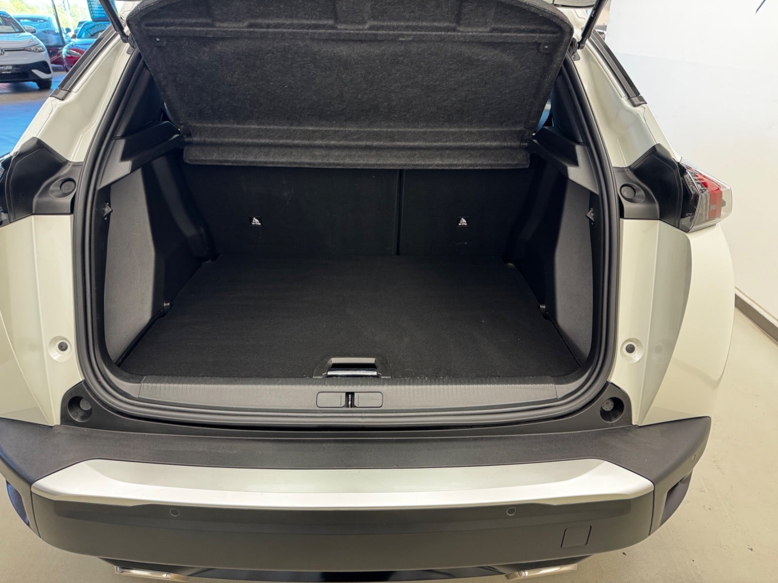 Billede af Peugeot 2008 1,2 PureTech 130 Platin EAT8