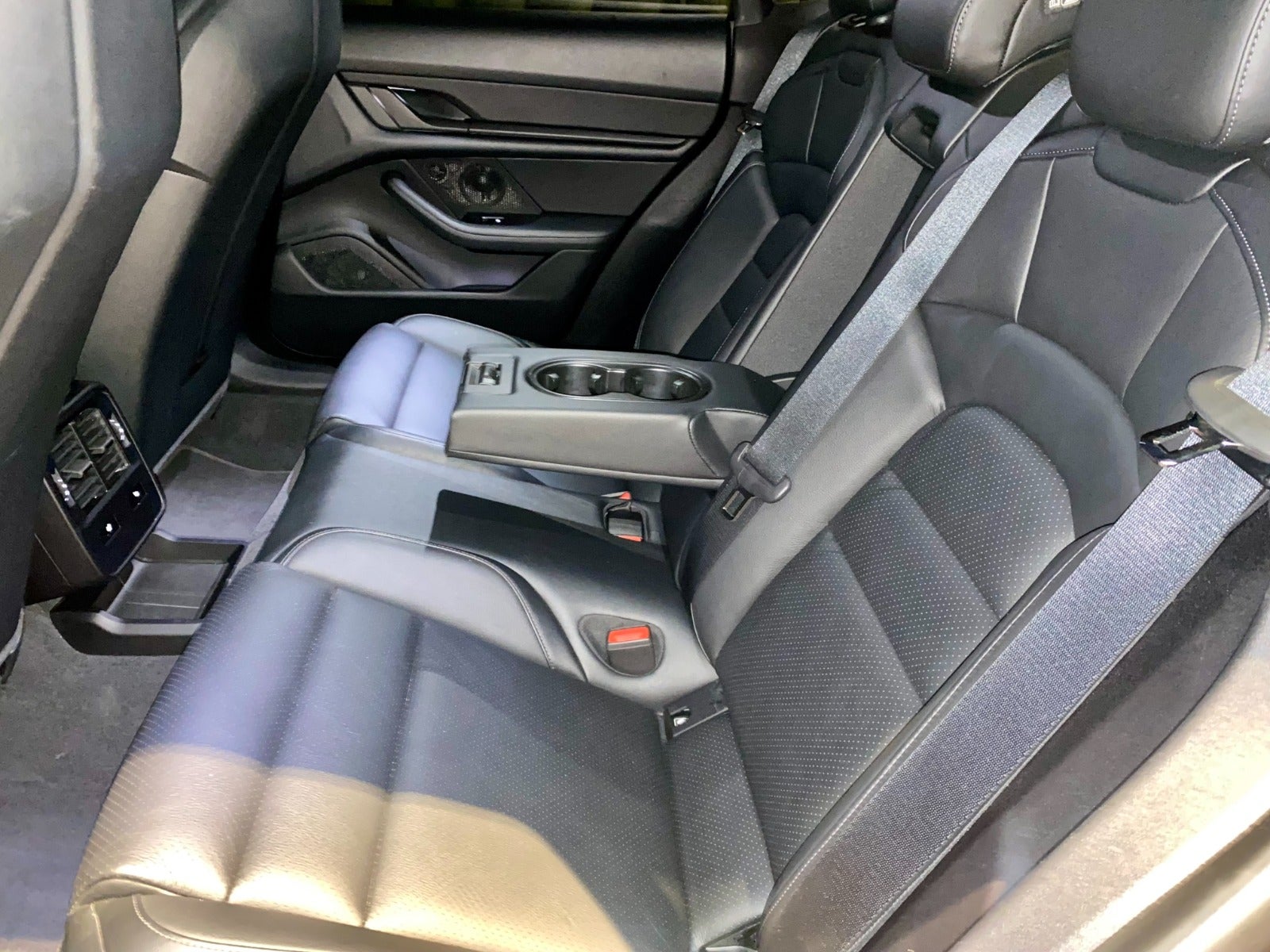 Billede af Porsche Taycan 4S  Performance+ Cross Turismo