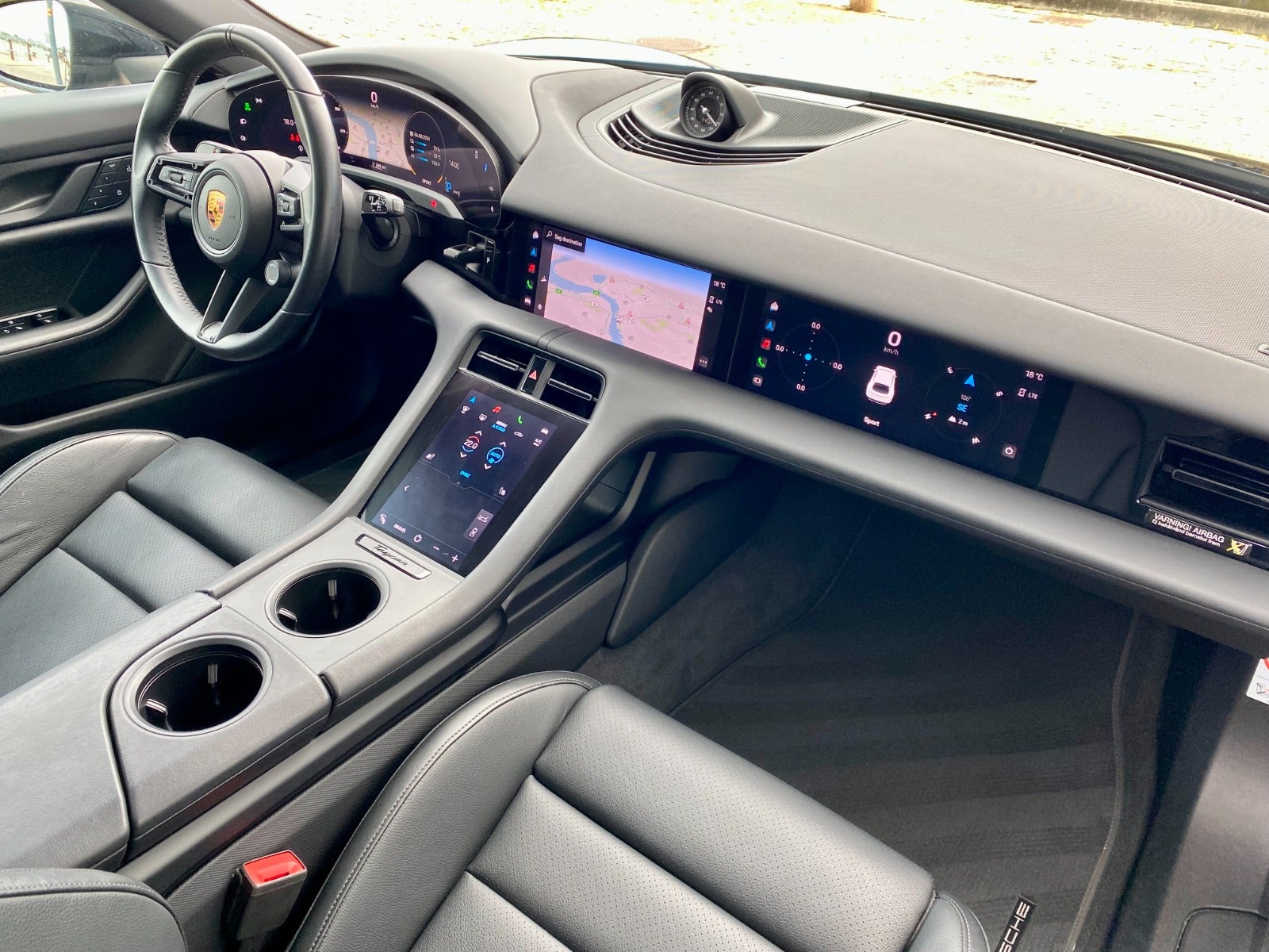 Billede af Porsche Taycan 4  Performance+ Cross Turismo