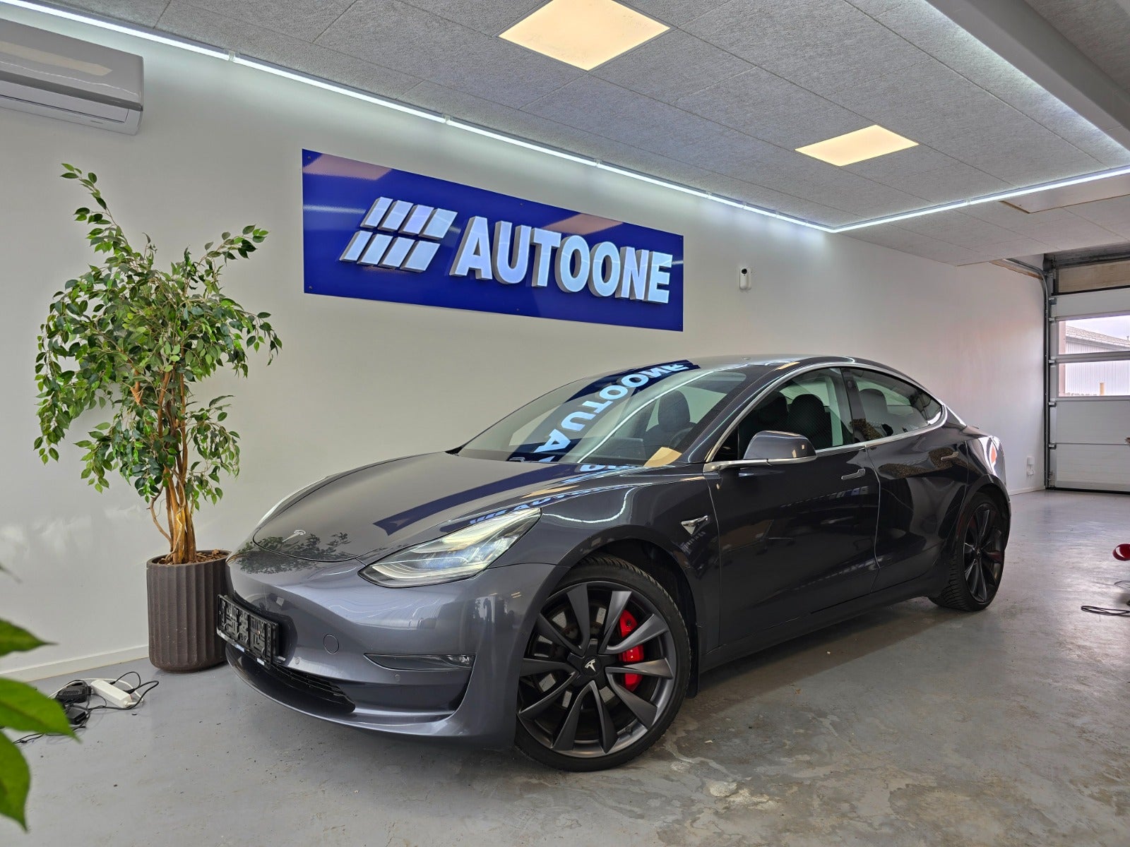 Billede af Tesla Model 3  Performance AWD