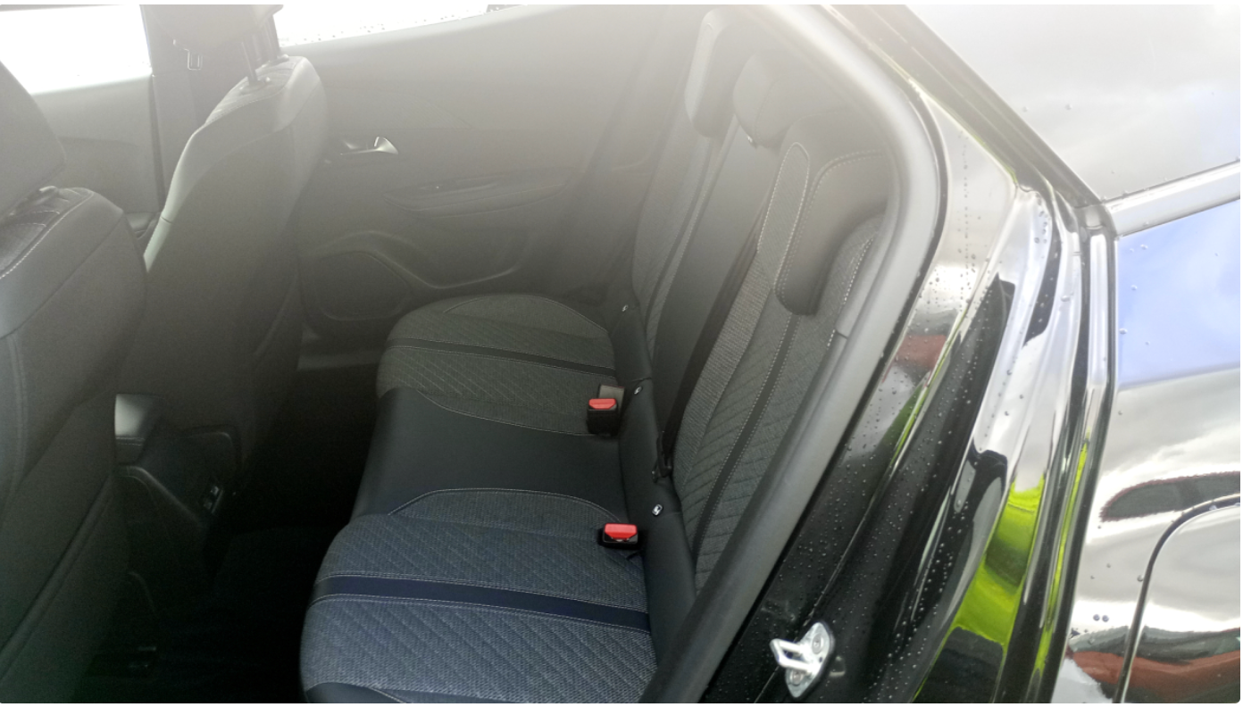 Billede af Peugeot e-2008 54 Allure