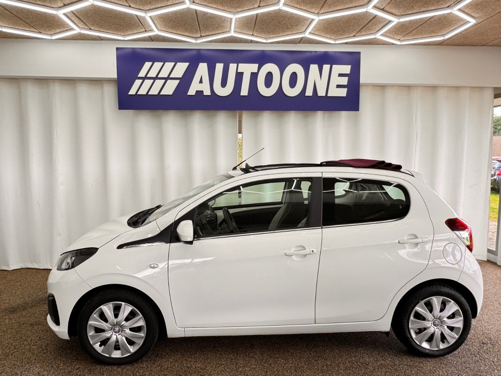 Peugeot 108 2015