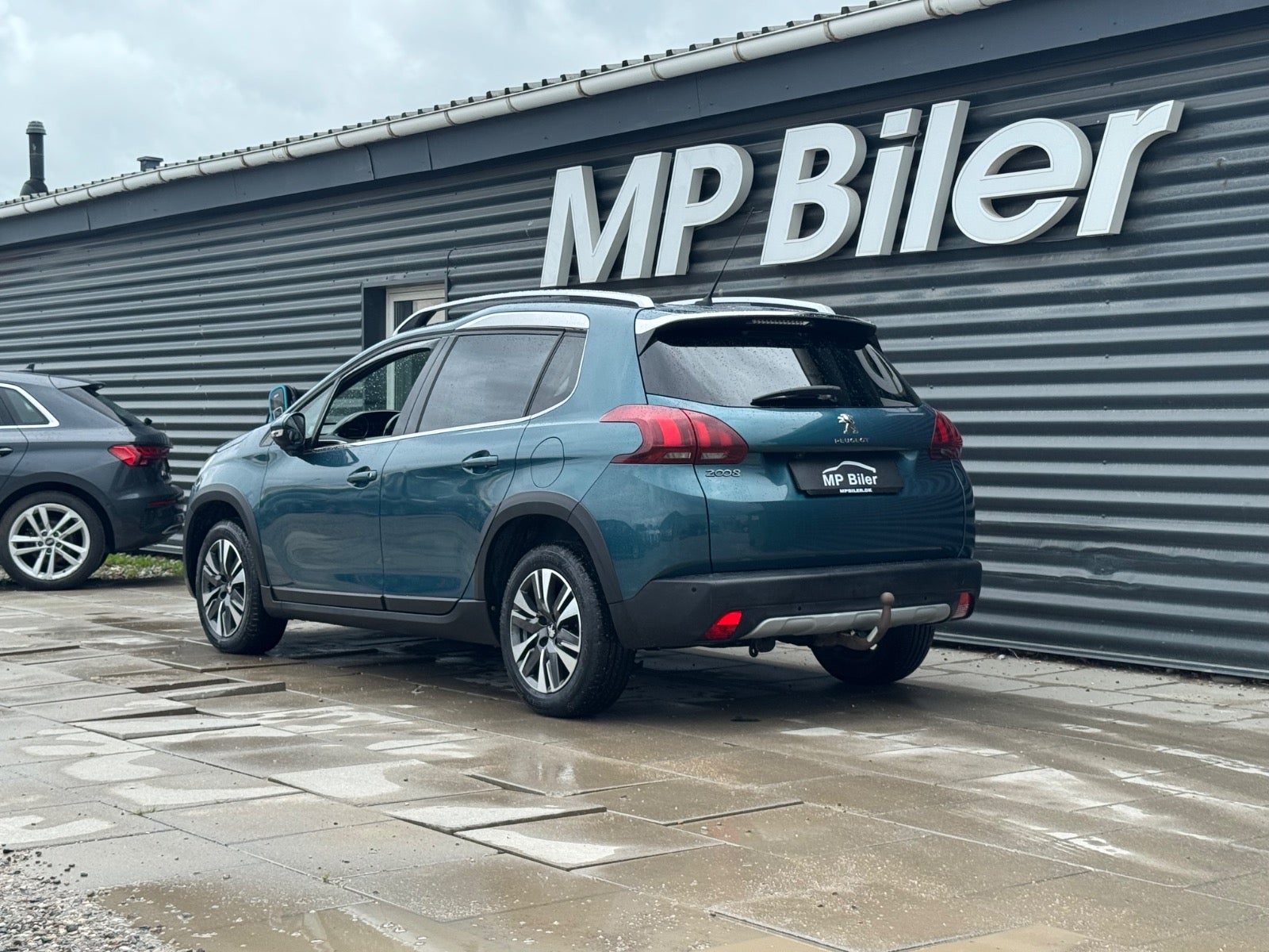 Billede af Peugeot 2008 1,6 BlueHDi 100 Allure Sky