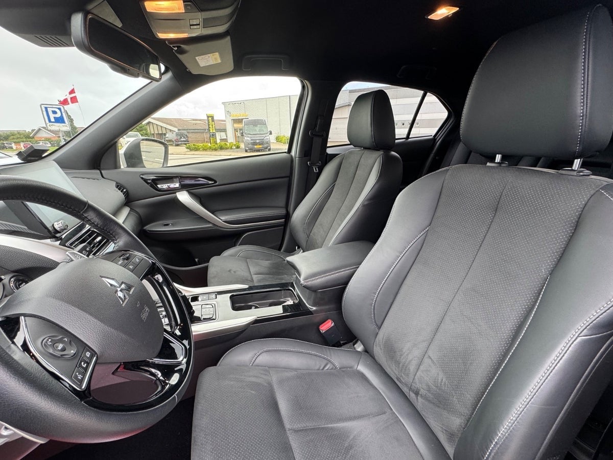 Mitsubishi Eclipse Cross PHEV Inform CVT 4WD