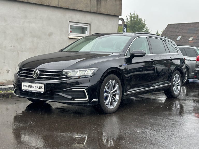 VW Passat GTE+ Pro Variant DSG