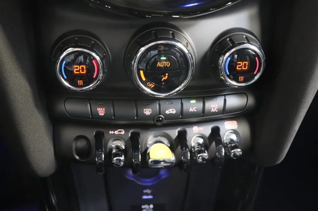 MINI Cooper SE Classic Trim