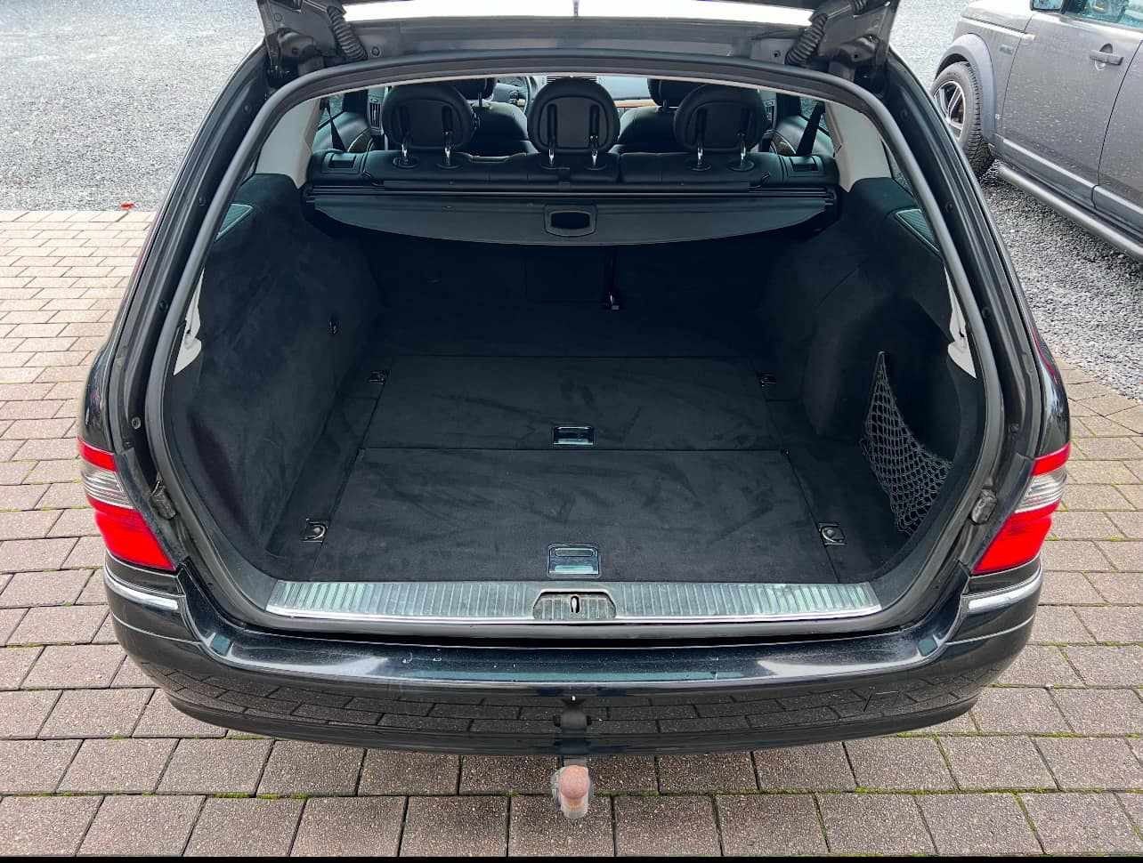 Billede af Mercedes E320 3,0 CDi Avantgarde stc. aut.