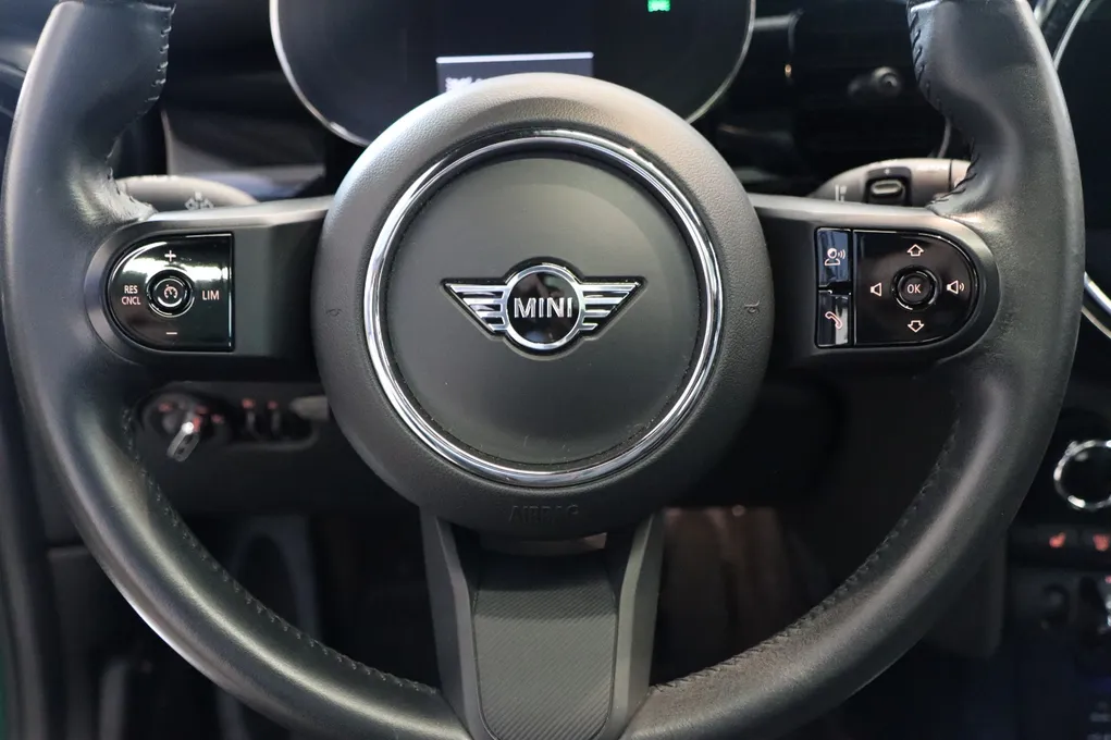 MINI Cooper SE Camden Edition