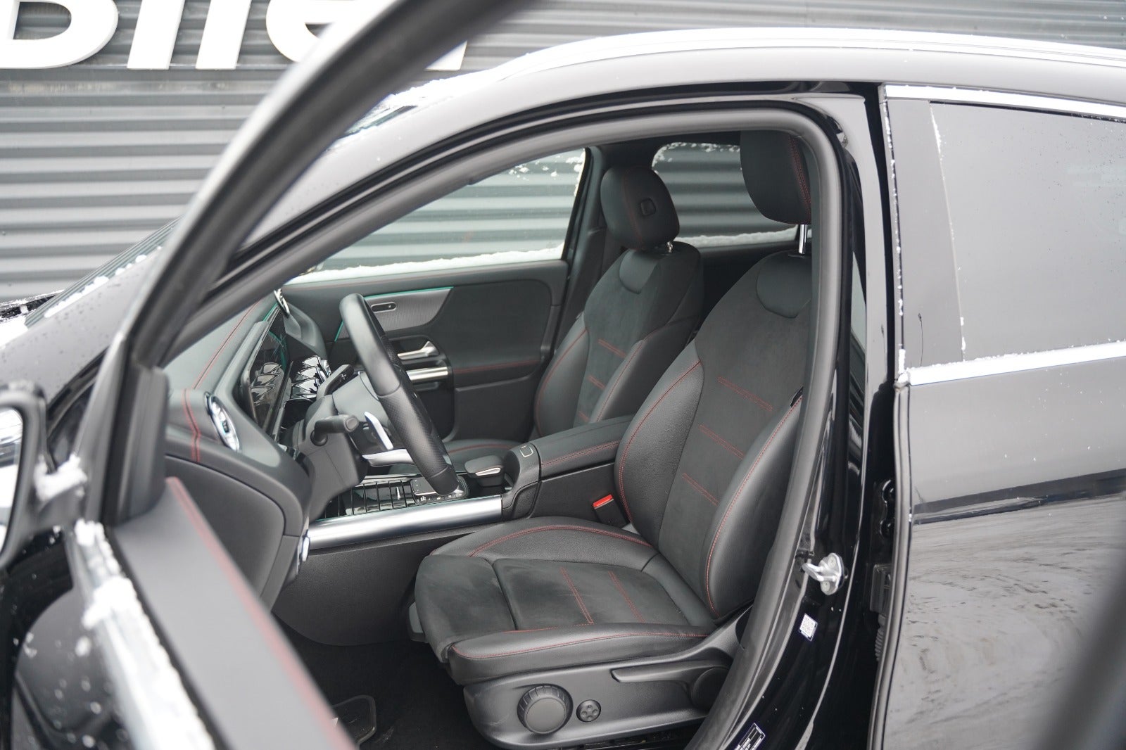 Billede af Mercedes EQA300  AMG Line 4Matic