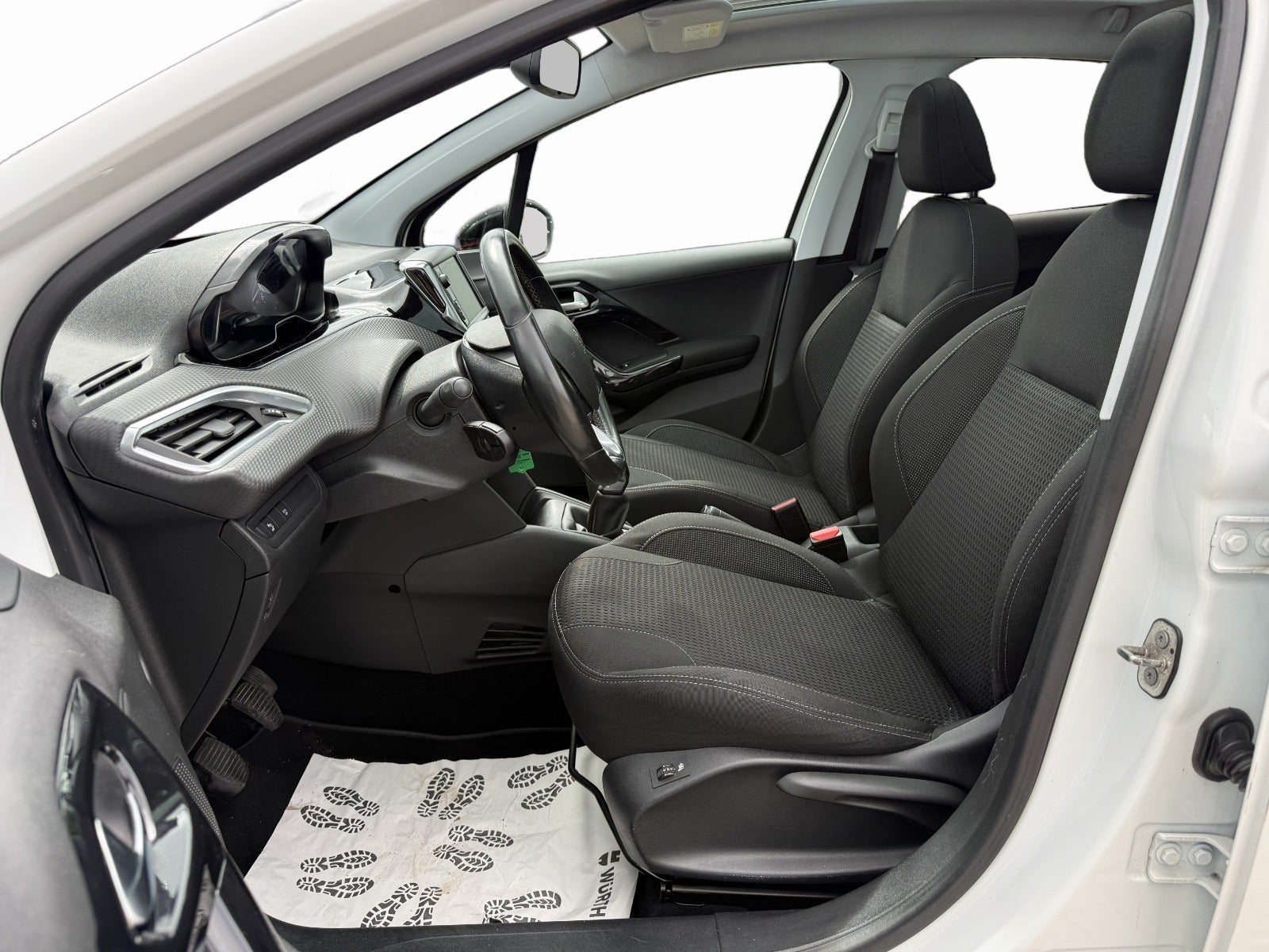Billede af Peugeot 208 1,2 PureTech 82 Allure Sky