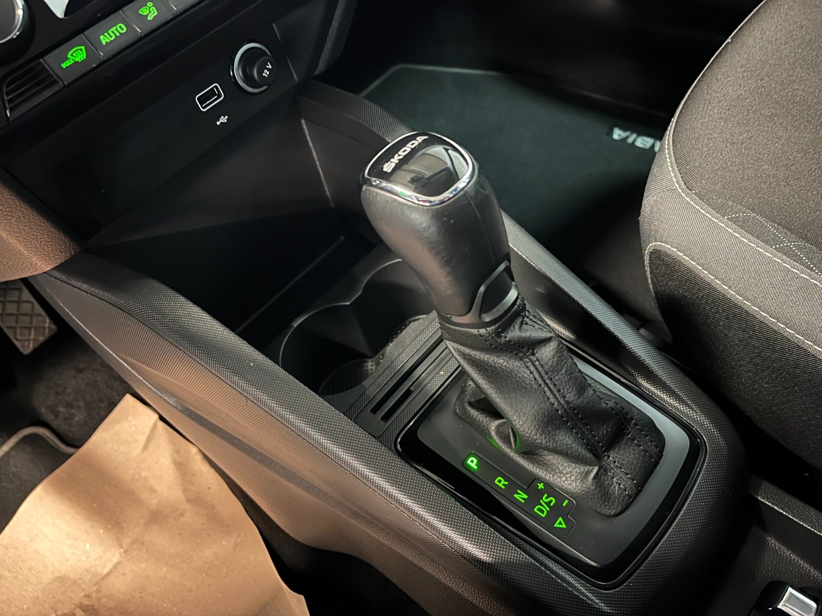Billede af Skoda Fabia 1,0 TSi 95 Dynamic Combi DSG