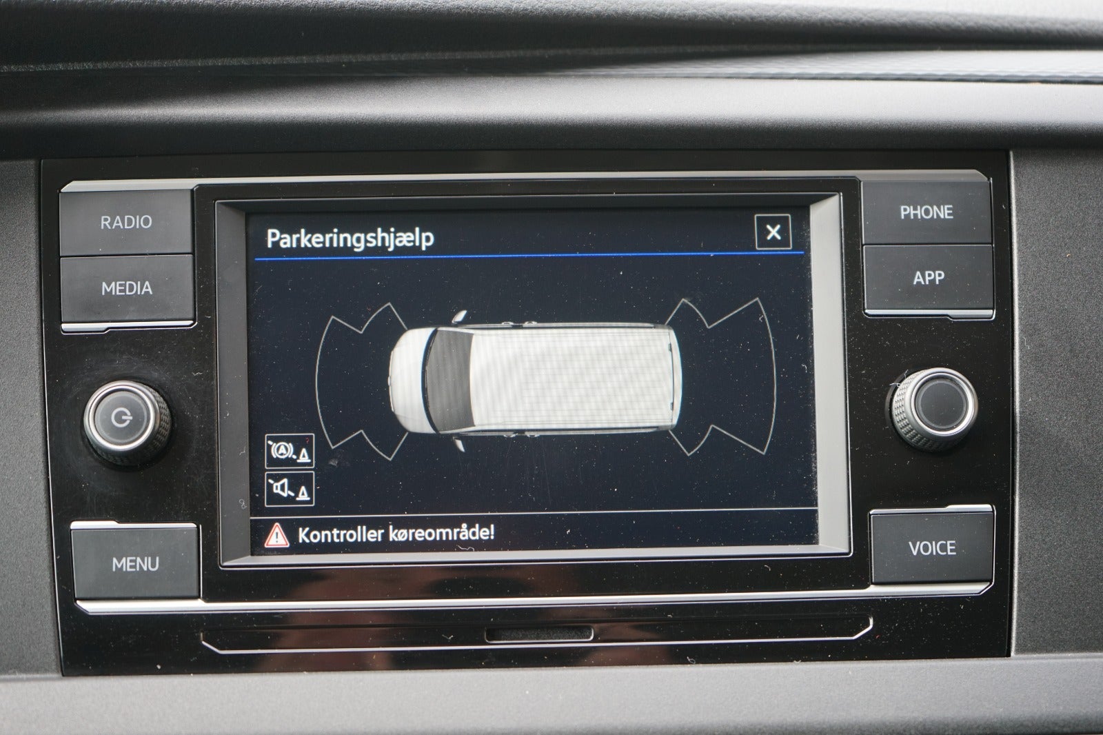 Billede af VW Transporter 2,0 TDi 150 Kassevogn kort