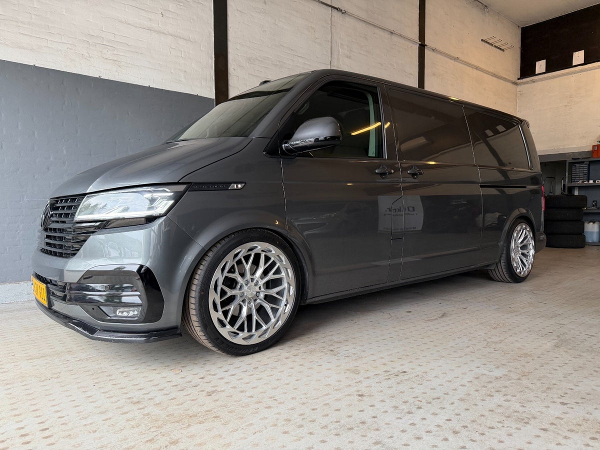 2023 VW Transporter TDi 150 Kassevogn DSG lang — billede 1 af 7