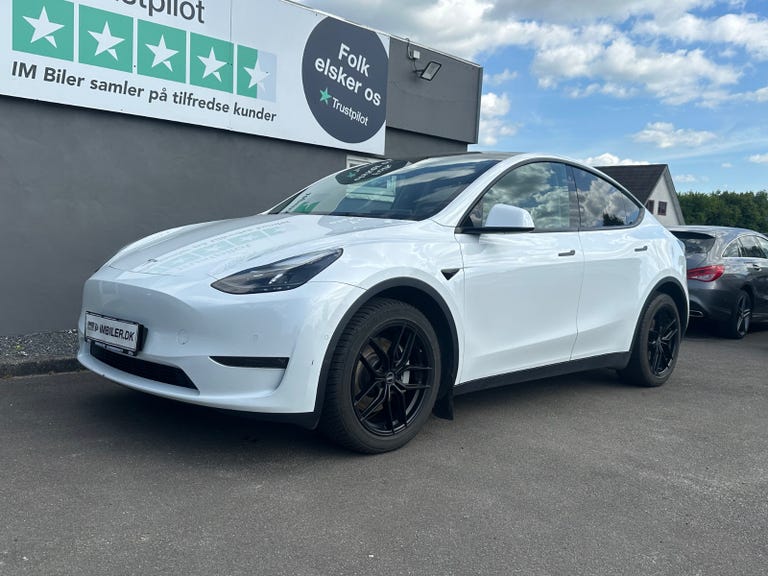 Tesla Model Y Long Range AWD