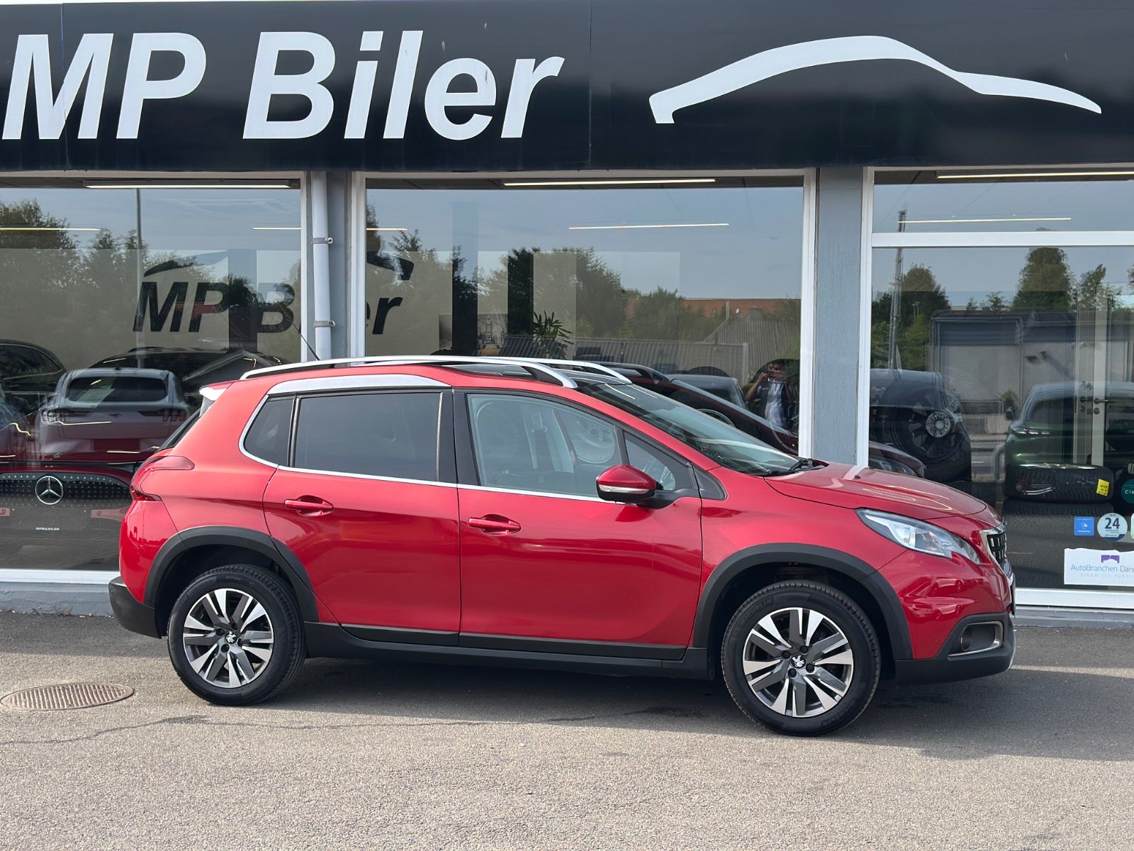 Billede af Peugeot 2008 1,6 BlueHDi 100 Desire Sky