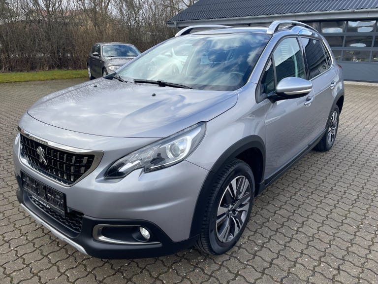 Peugeot 2008 BlueHDi 100 Desire Sky