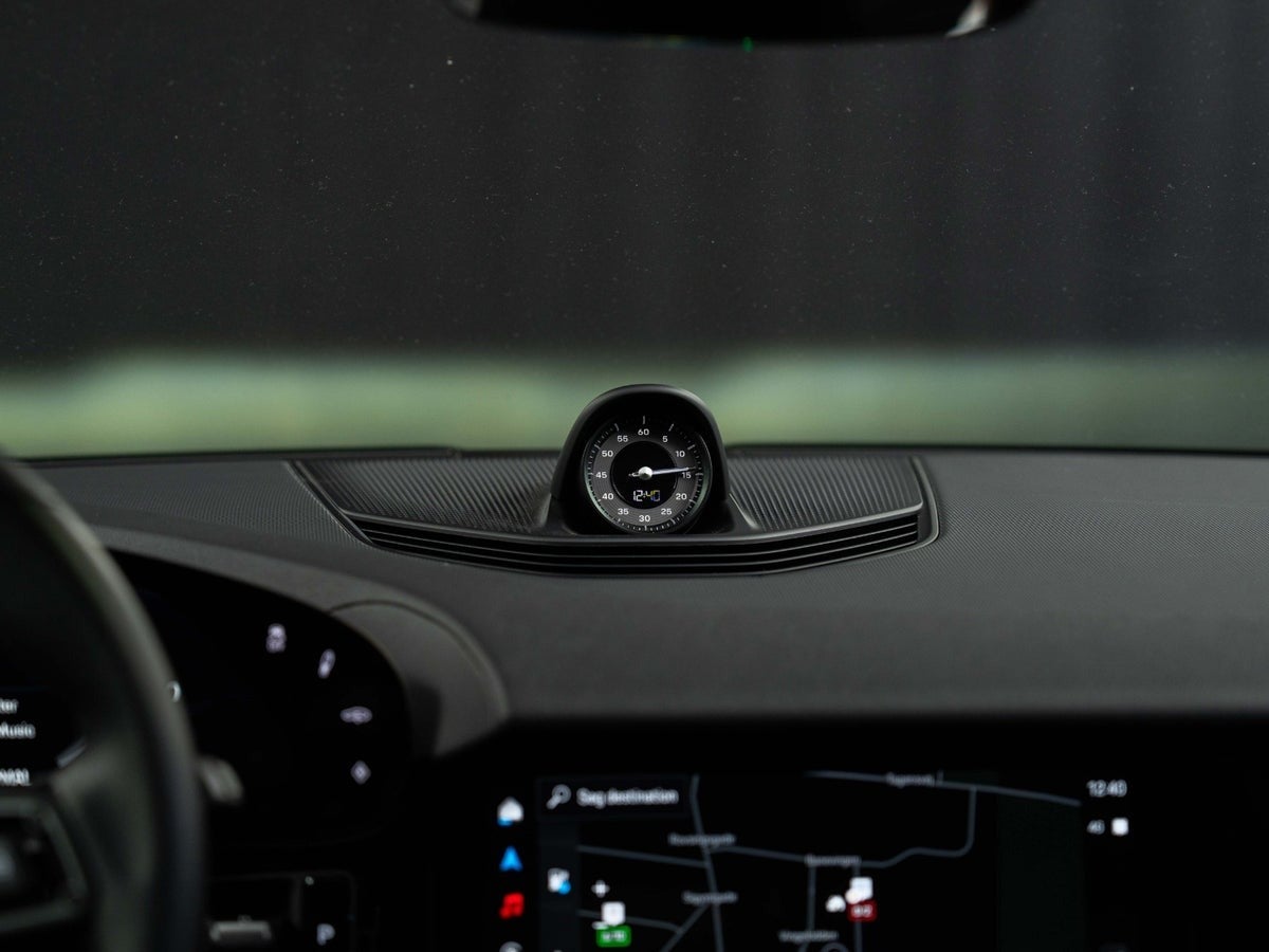 Gallery image 14 of 18