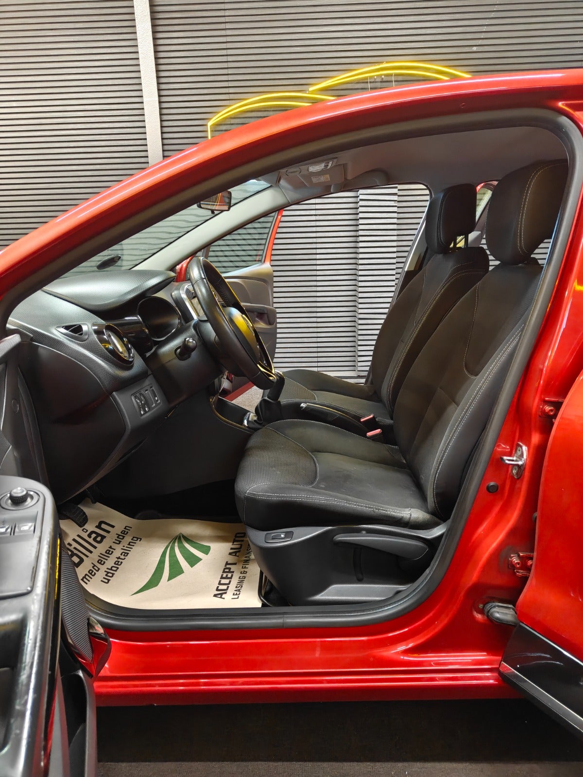 Billede af Renault Clio IV 0,9 TCe 90 Dynamique Sport Tourer