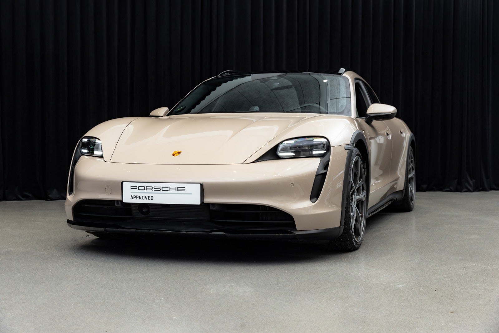 Gallery image 2 of 19