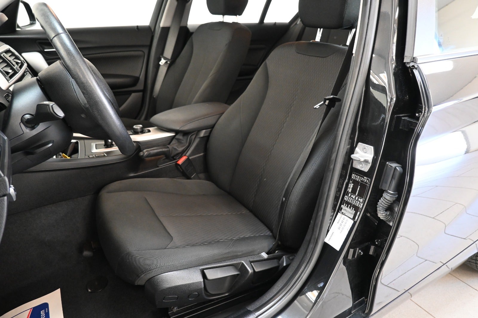 BMW 118i Connected aut.