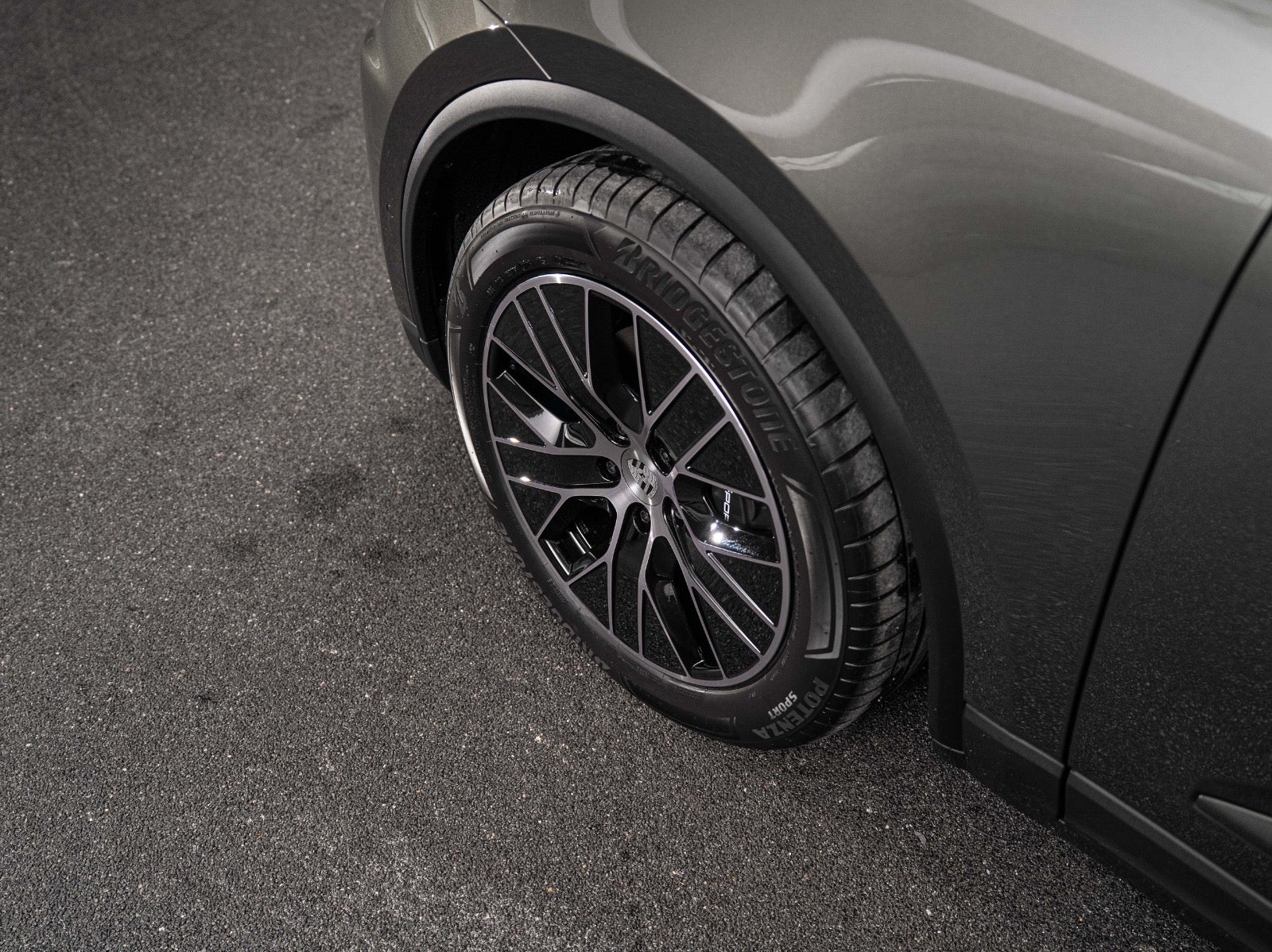 Gallery image 7 of 18