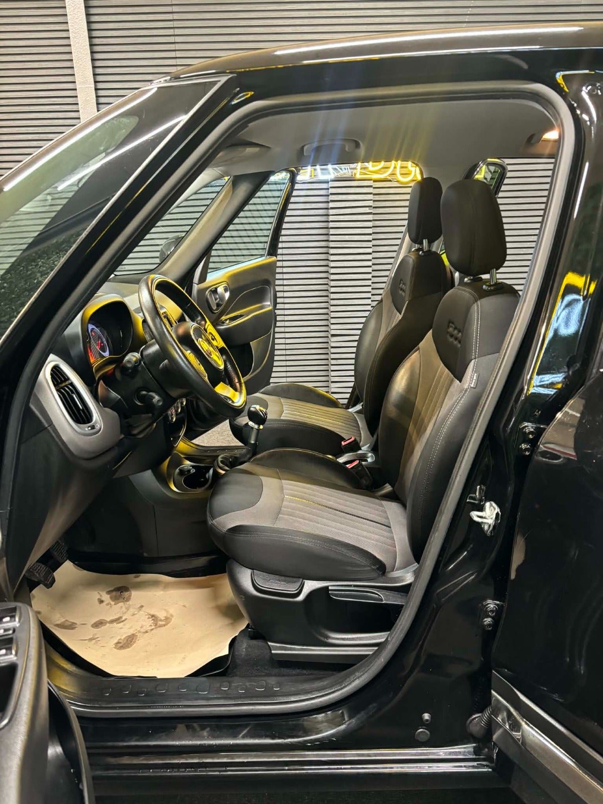 Billede af Fiat 500L Living 0,9 TwinAir 105 Lounge 7prs