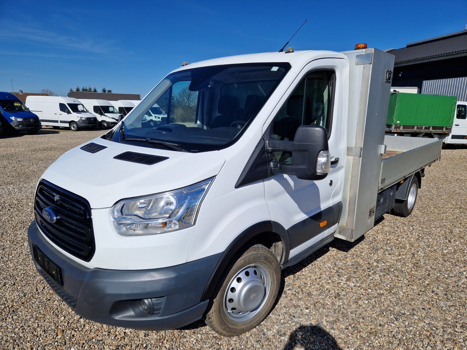 Billede af Ford Transit 350 L2 Chassis 2,0 TDCi 170 Lodvogn RWD