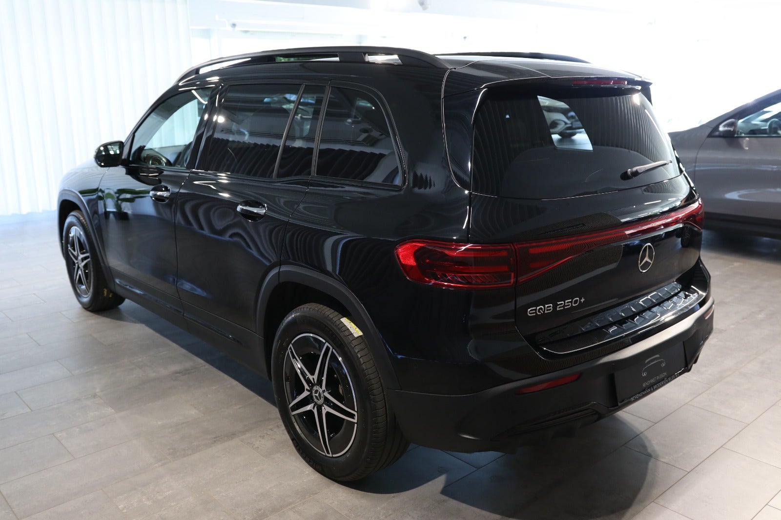 Billede af Mercedes EQB250+  AMG Line Advance Plus 7prs