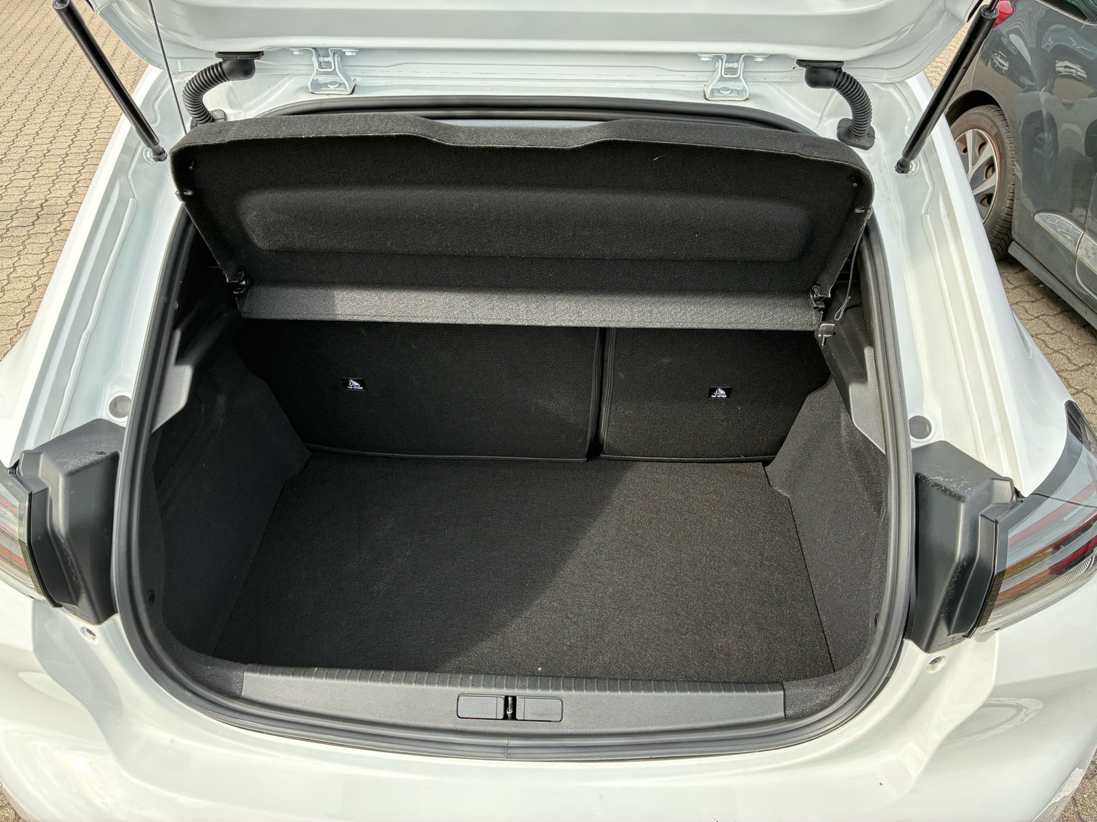 Billede af Peugeot 208 1,2 PureTech 100 Allure+