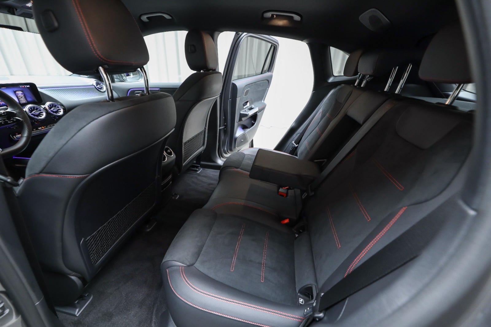 Mercedes-Benz EQA 250+ (5/8)