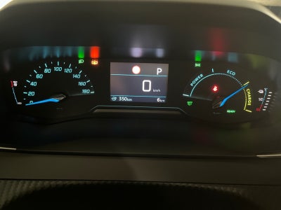 Peugeot e-2008 Active