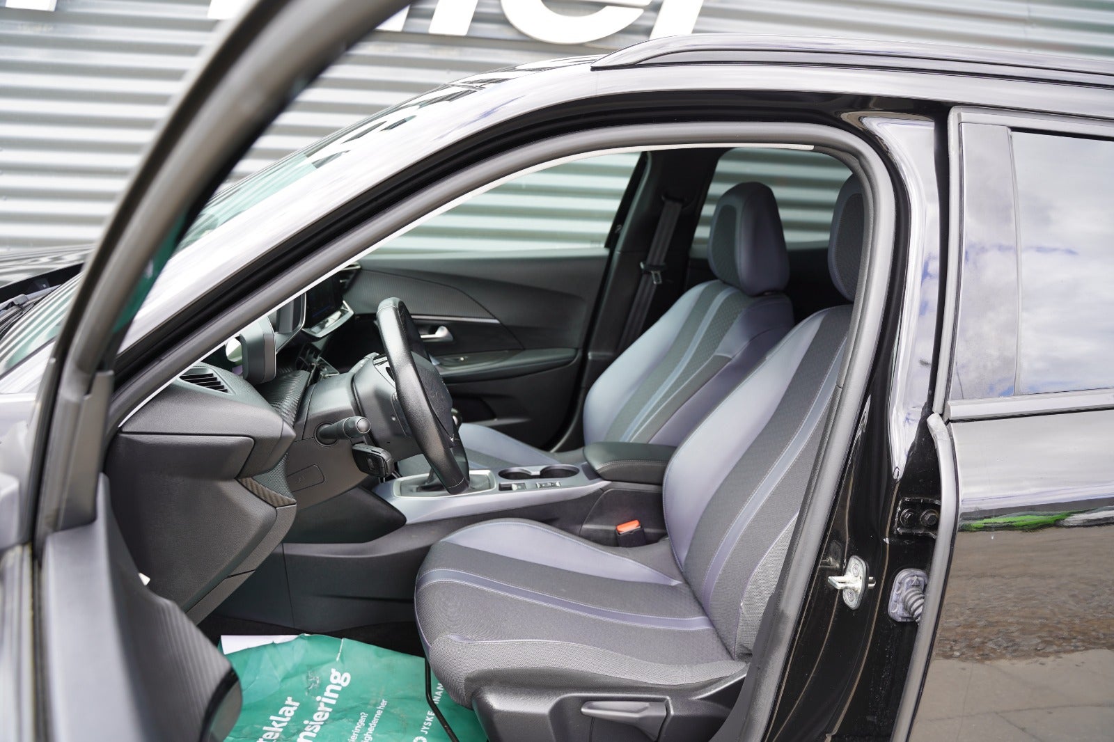 Billede af Peugeot 2008 1,5 BlueHDi 100 Allure Pack