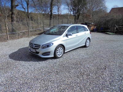 Mercedes B200 d 2,2 aut. 5d