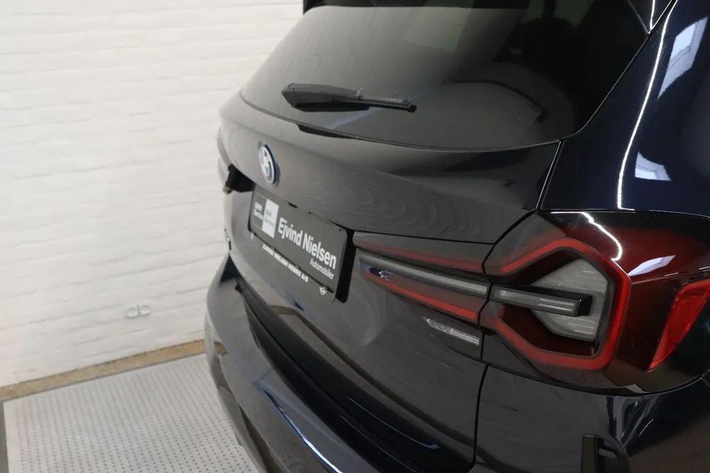 BMW iX3 Charged Plus M-Sport