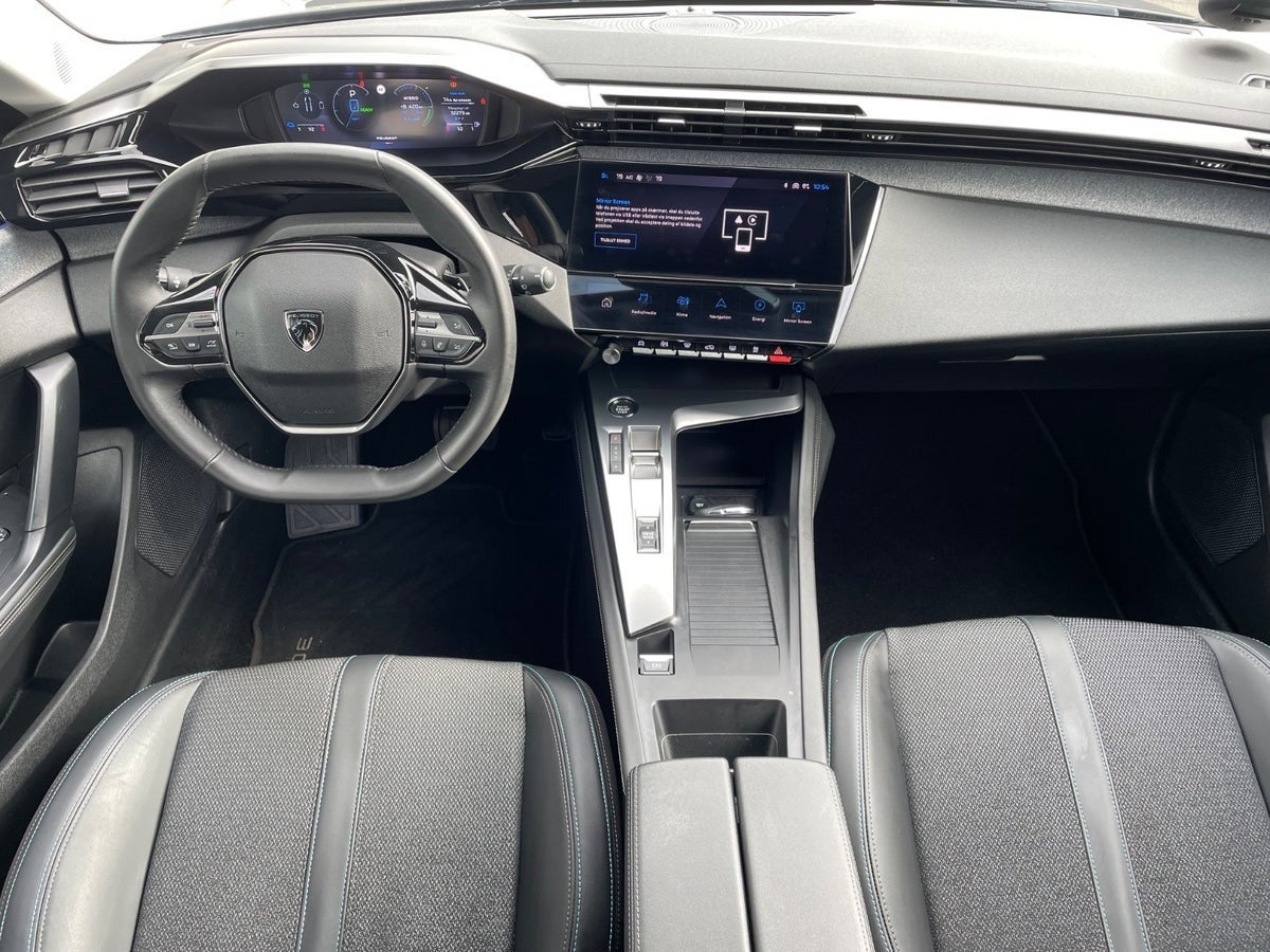 Billede af Peugeot 308 1,6 Hybrid First Selection SW EAT8