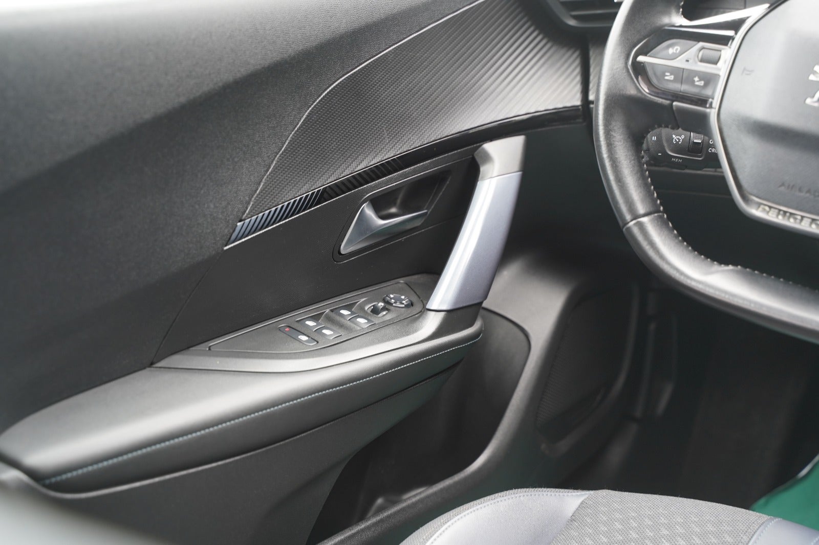 Billede af Peugeot 2008 1,5 BlueHDi 100 Allure Pack