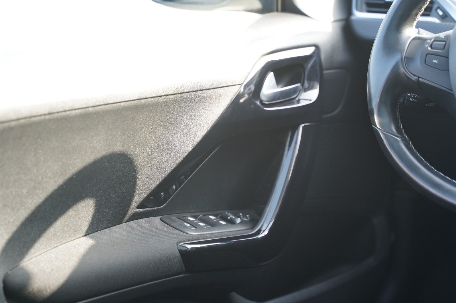 Billede af Peugeot 208 1,5 BlueHDi 100 Infinity Sky