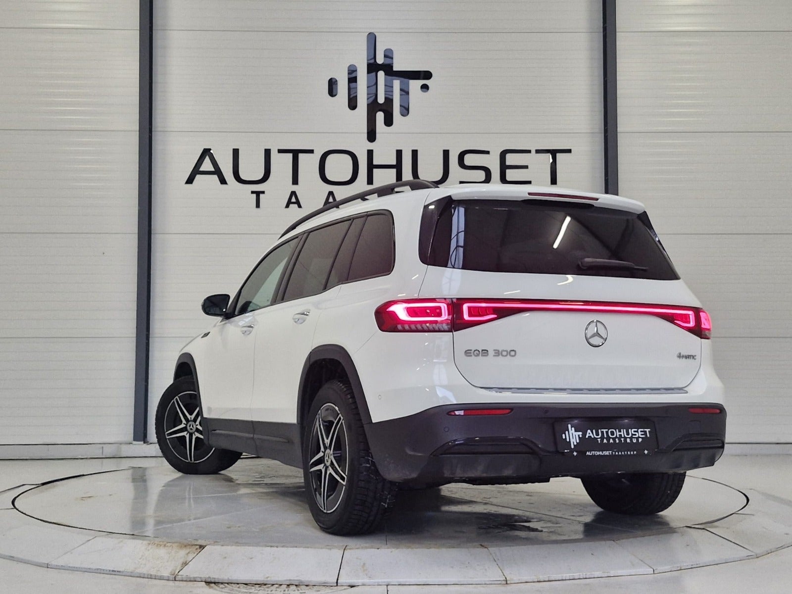 Billede af Mercedes EQB300  AMG Line 4Matic 7prs